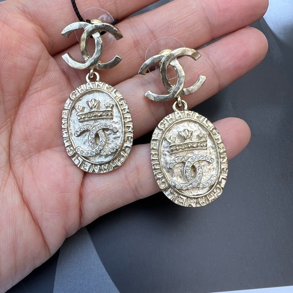 Crystal CC Medallion Drop Earrings Gold AB6669B06123